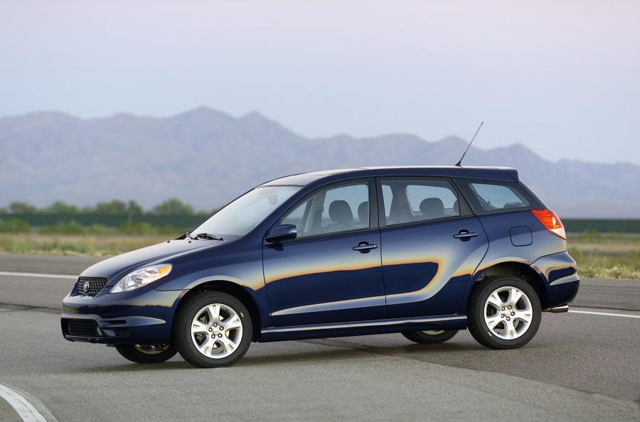  Toyota Matrix 2003 года  (фото 46 из 102)